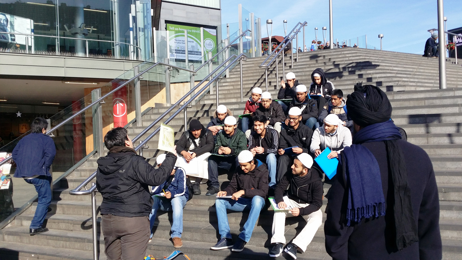 Darul Hadis Latifiah – Darul Hadis Latifiah is an Islamic school based in Bethnal Green, London